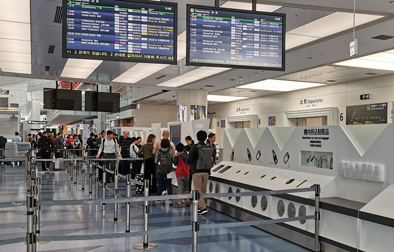 Cổng dò kim loại thường được lắp đặt tại sân bay