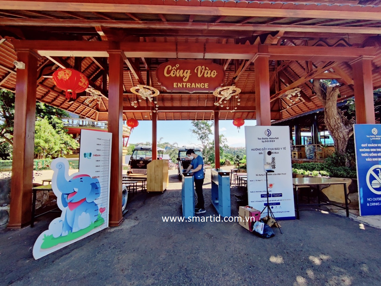 Triển khai hệ thống bán vé và quản lý khu du lịch bằng QR Code tại Tea Bobla Waterfall và Đôi Dép Tea Resort 