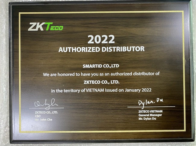ZKTeco tiếp tục đồng hành với Smartid và trao chứng nhận nhà phân phối năm 2022