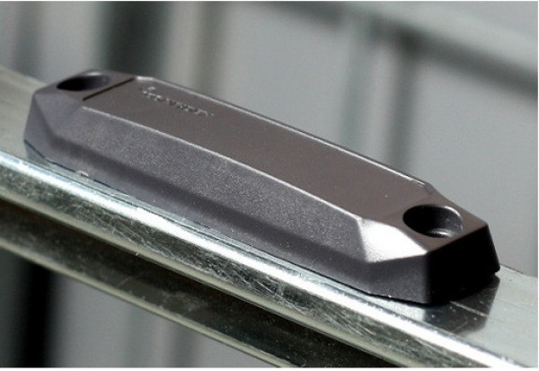 Thẻ uhf rfid on-metal cho bề mặt kim loại Confidex Ironside Slim™